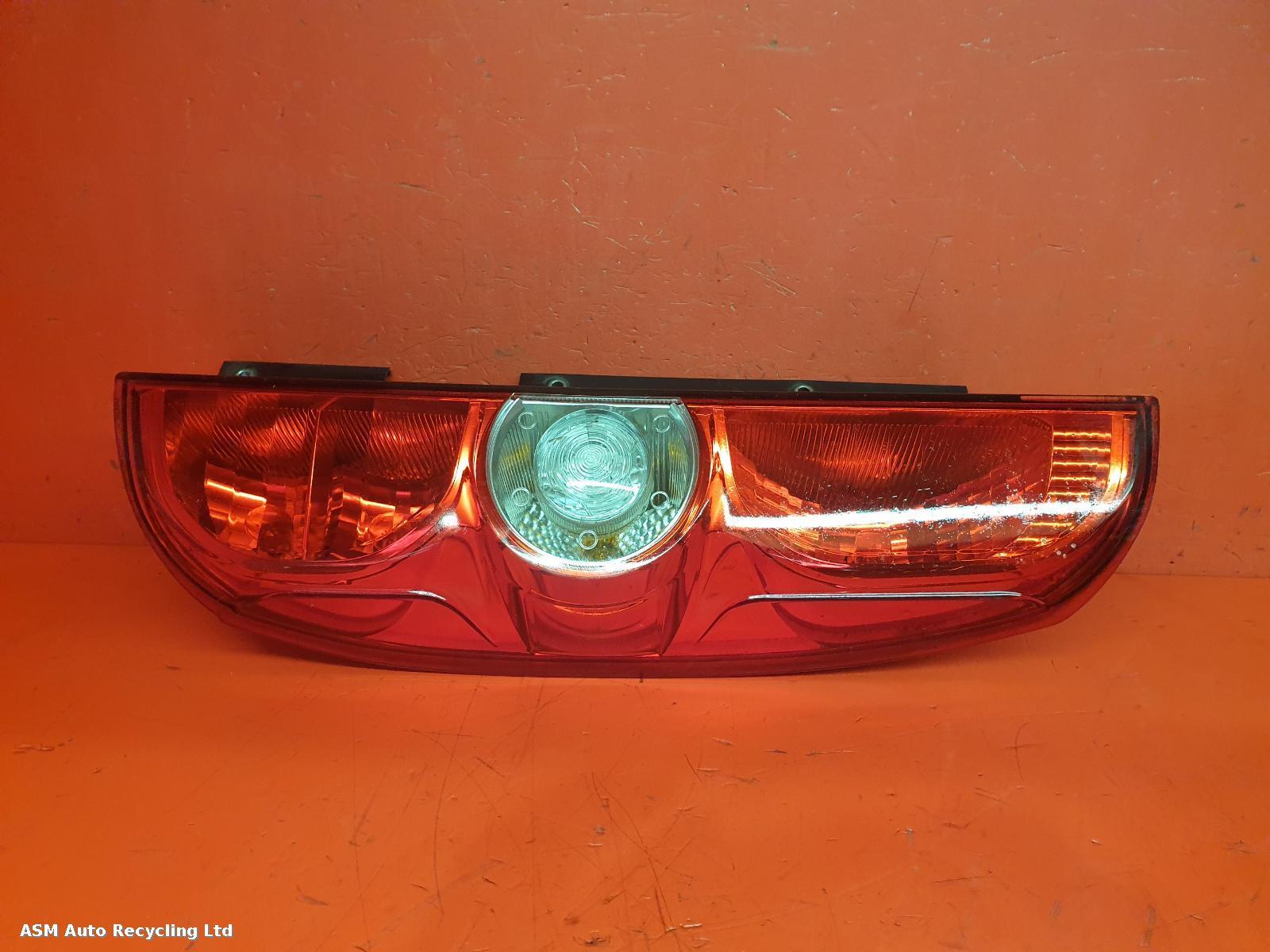 View Auto part R Taillight Vauxhall Combo 2015