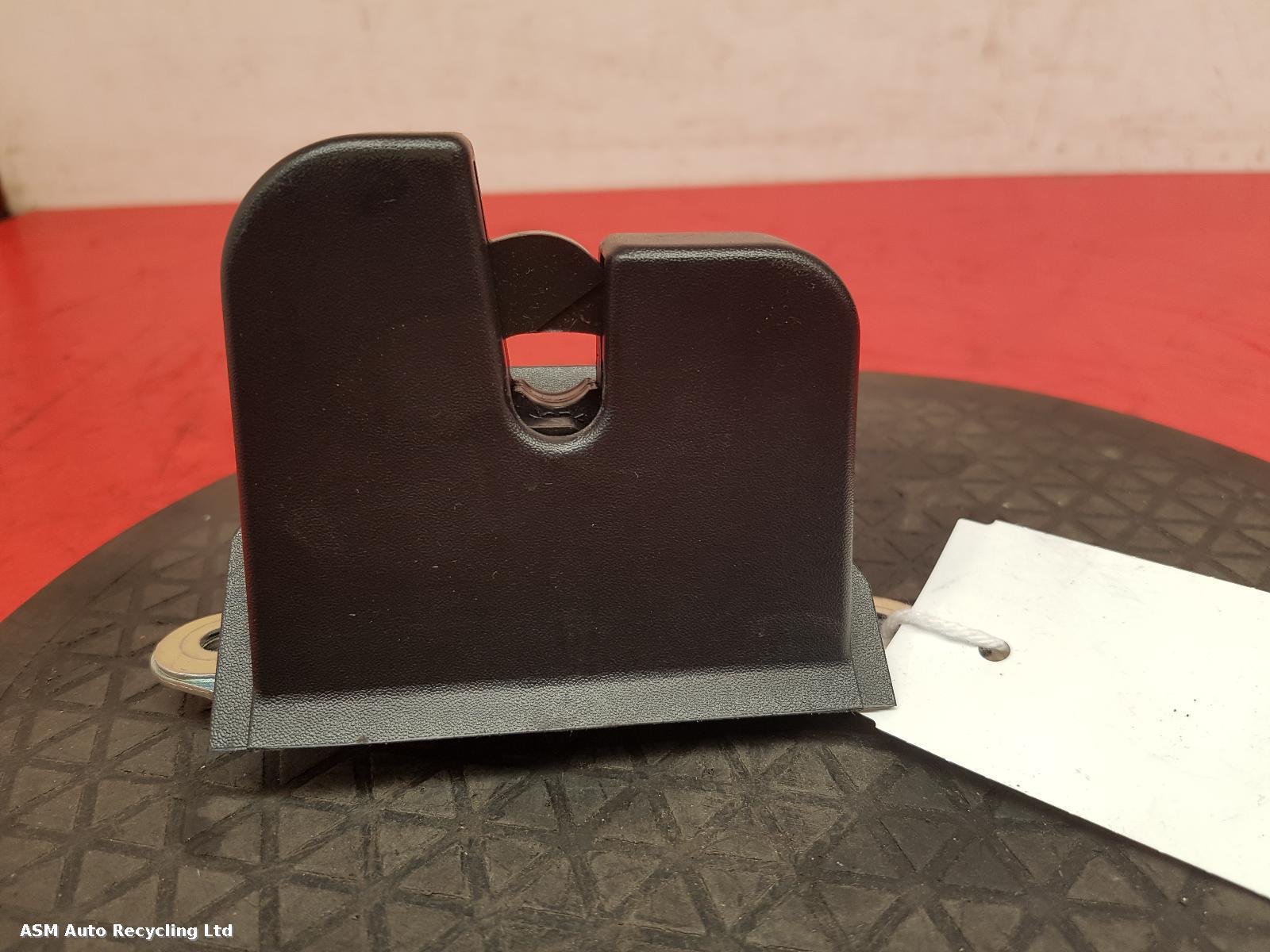View Auto part Bootlid/Tailgate Lock Volkswagen Golf 2022