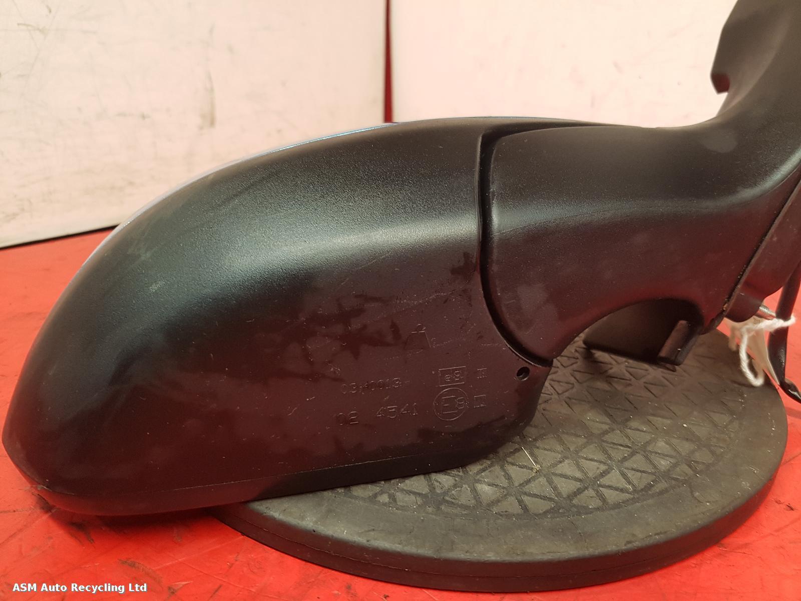 View Auto part R Door Mirror Suzuki Splash 2013
