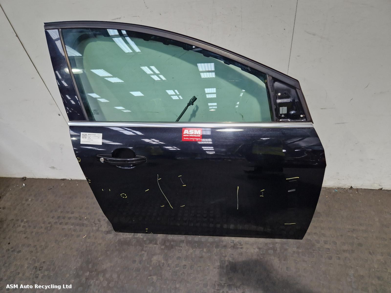 View Auto part R Front Door Ford Focus 2011