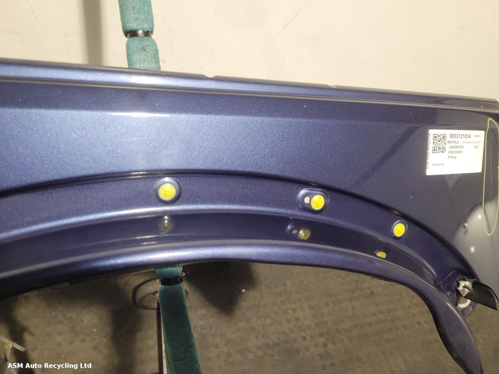 View Auto part R Wing Land Rover Discovery 2007