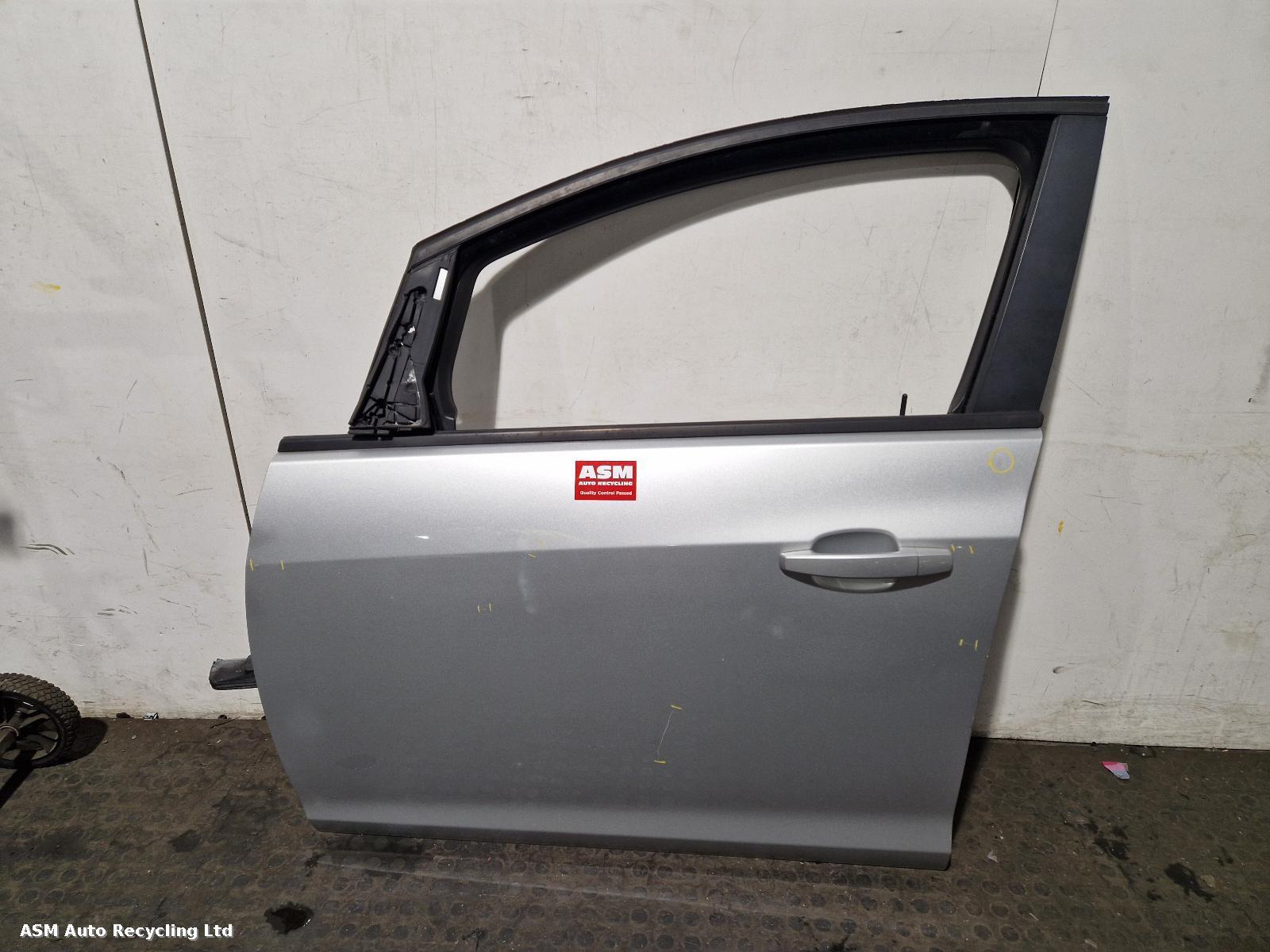 View Auto part L Front Door Vauxhall Astra 2010
