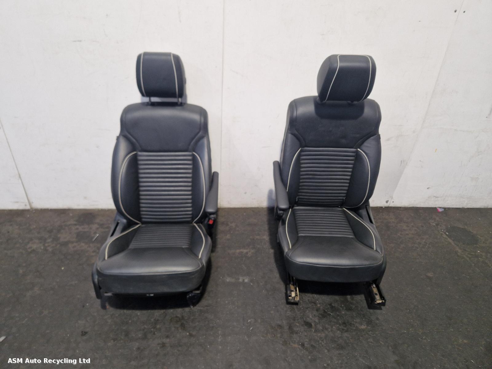 View Auto part Front Seat Land Rover Discovery 2023