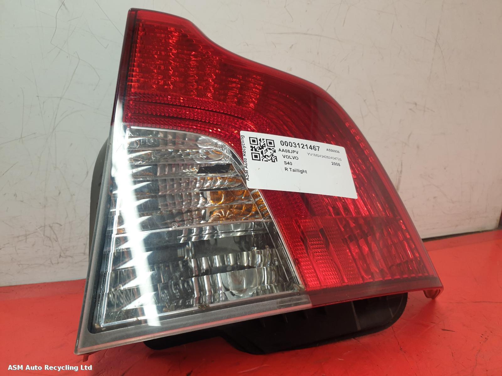 View Auto part R Taillight Volvo S40 2008
