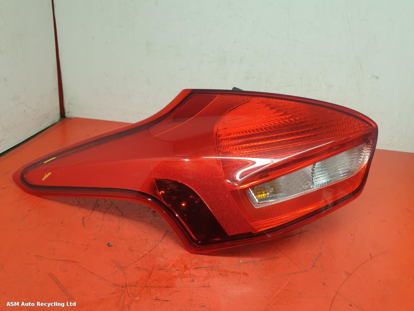 View Auto part L Taillight Ford Focus 2016