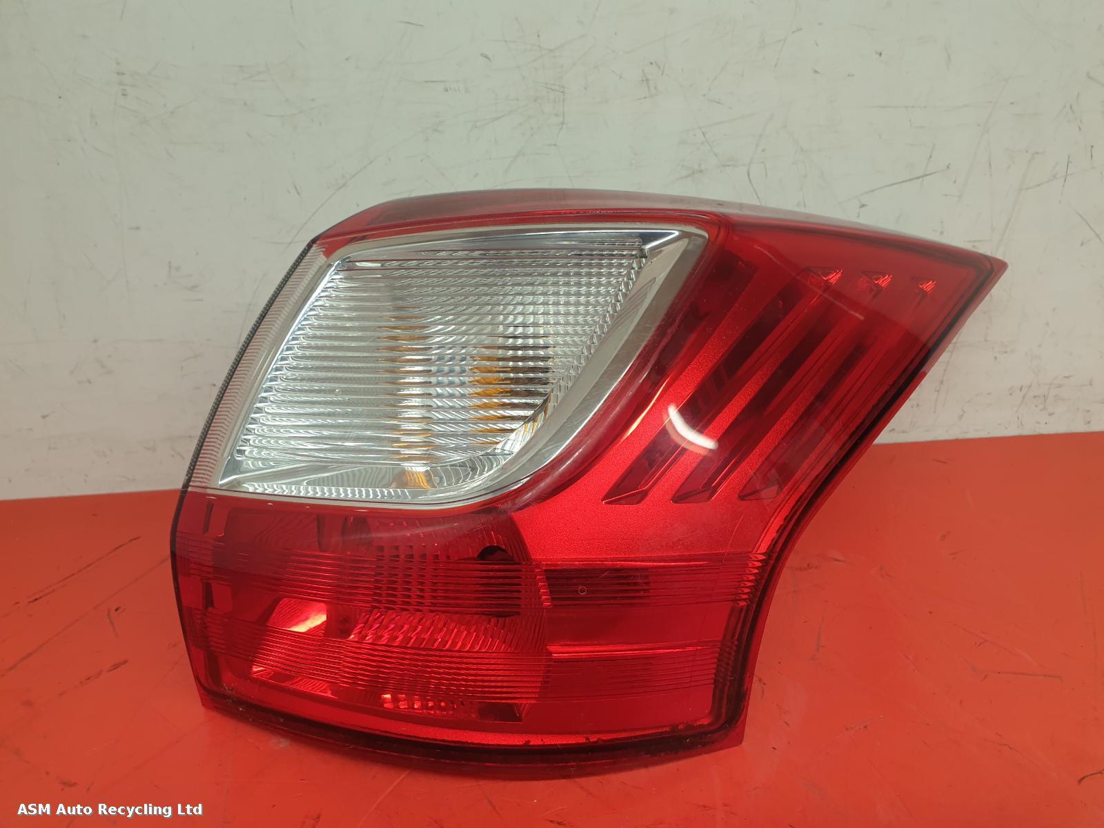 View Auto part R Taillight Ford Focus C Max 2011