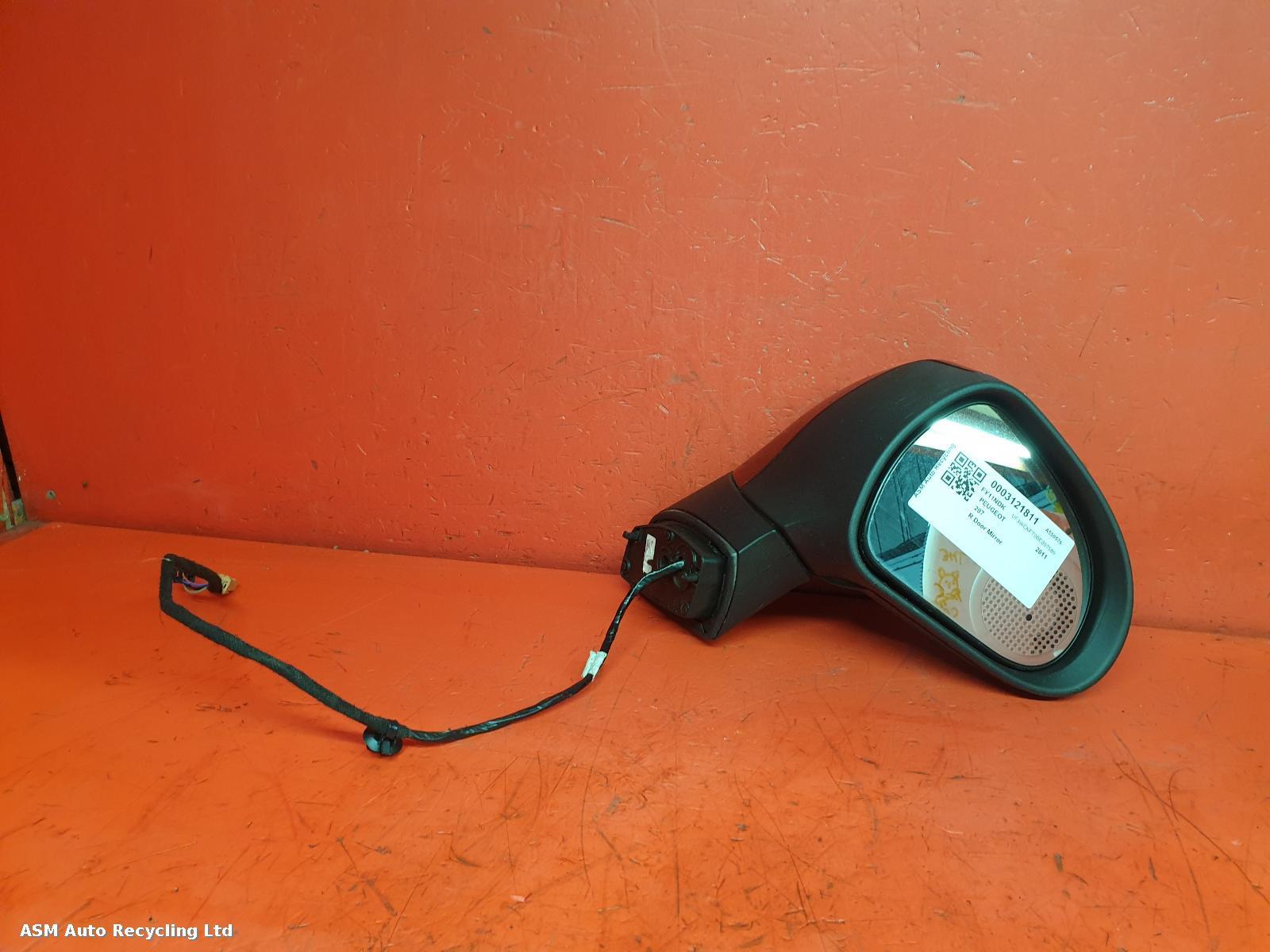 View Auto part R Door Mirror Peugeot 207 2011
