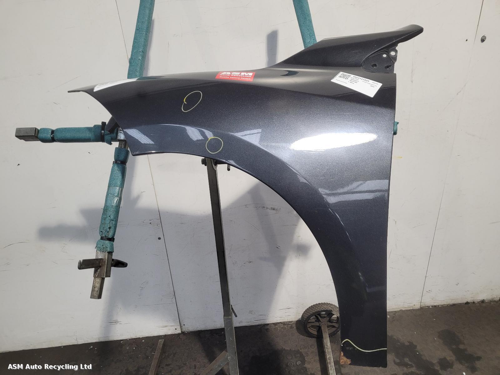 View Auto part L Wing Renault Megane 2011