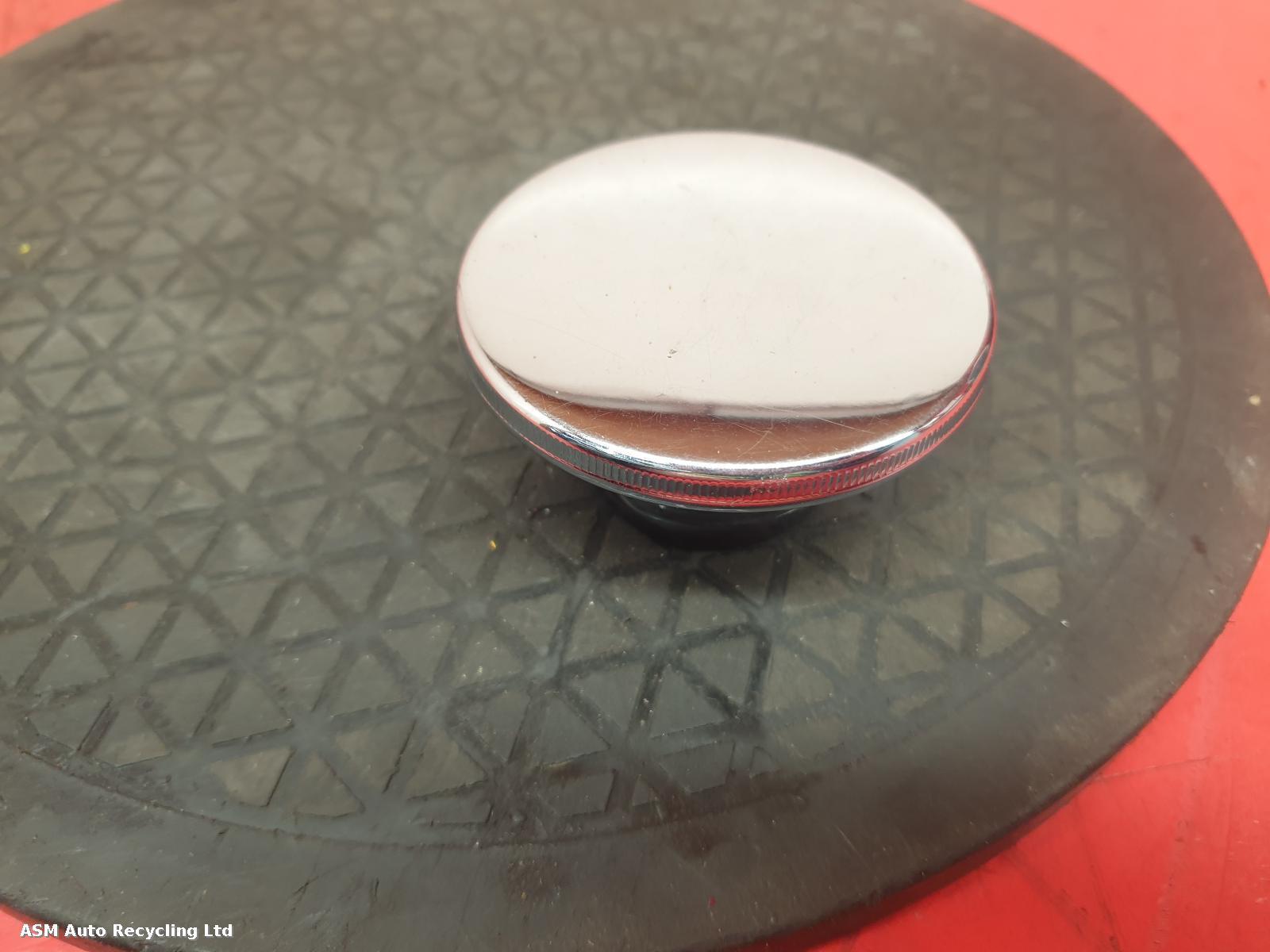 View Auto part Fuelcap Triumph Bonneville 2010
