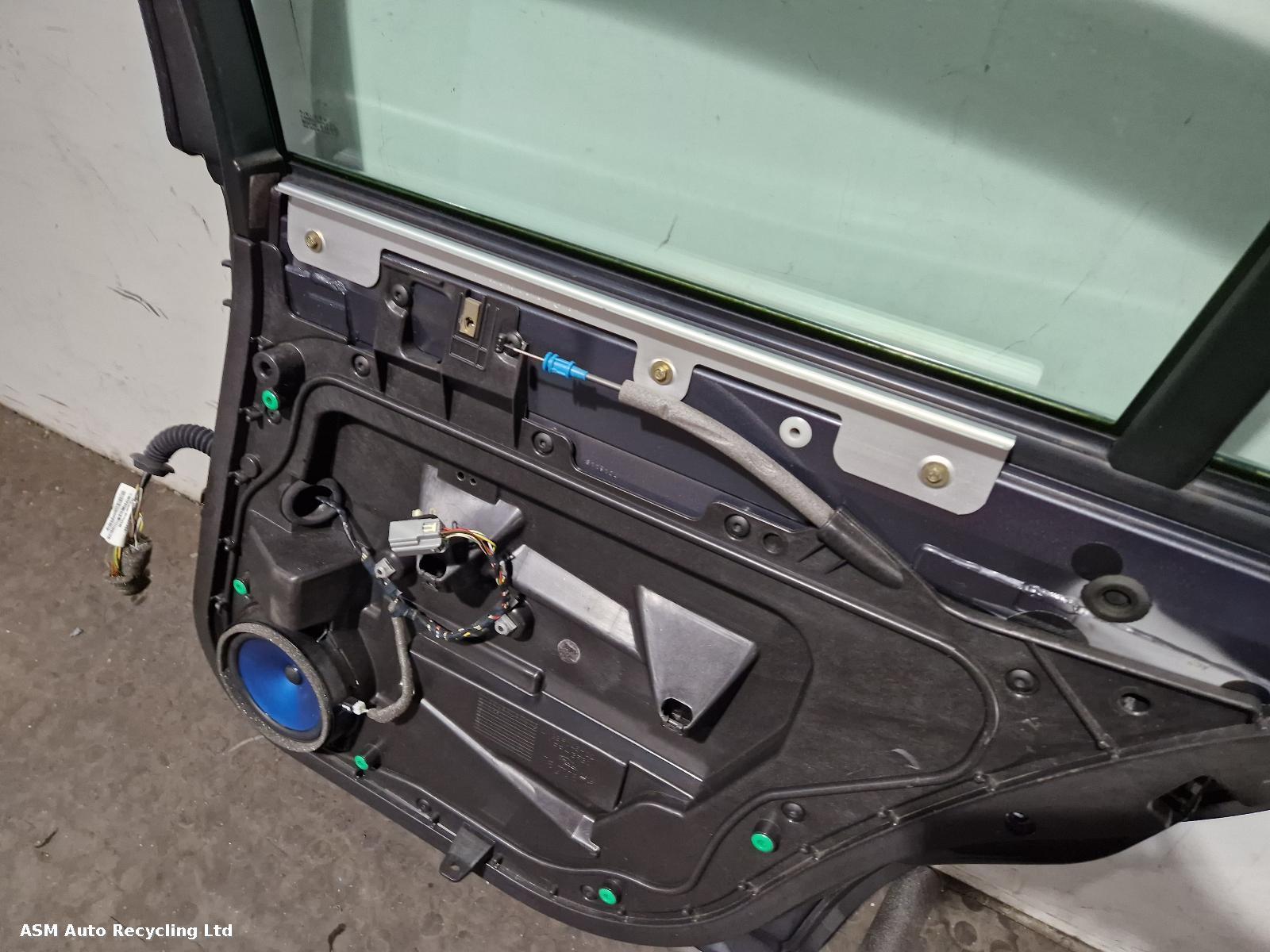 View Auto part R Rear Door Jaguar Xj 2004