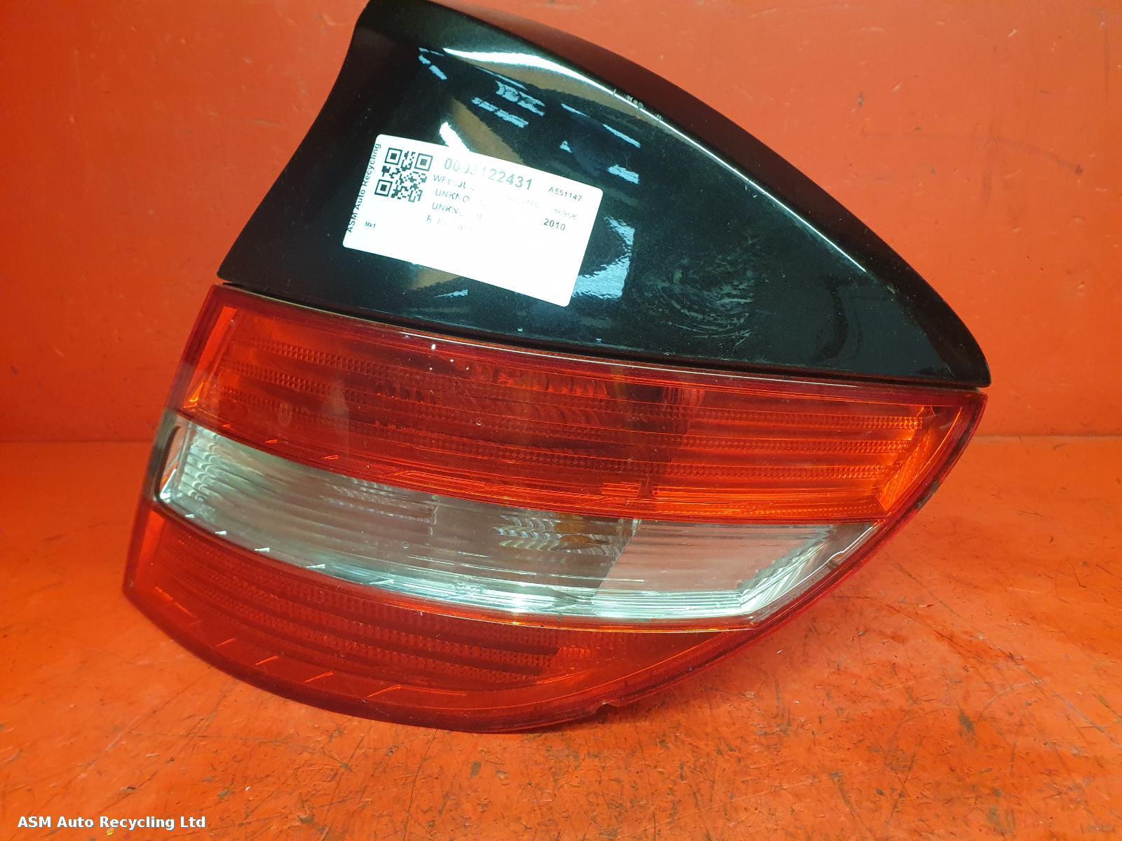 View Auto part R Taillight Mercedes Clc 2010