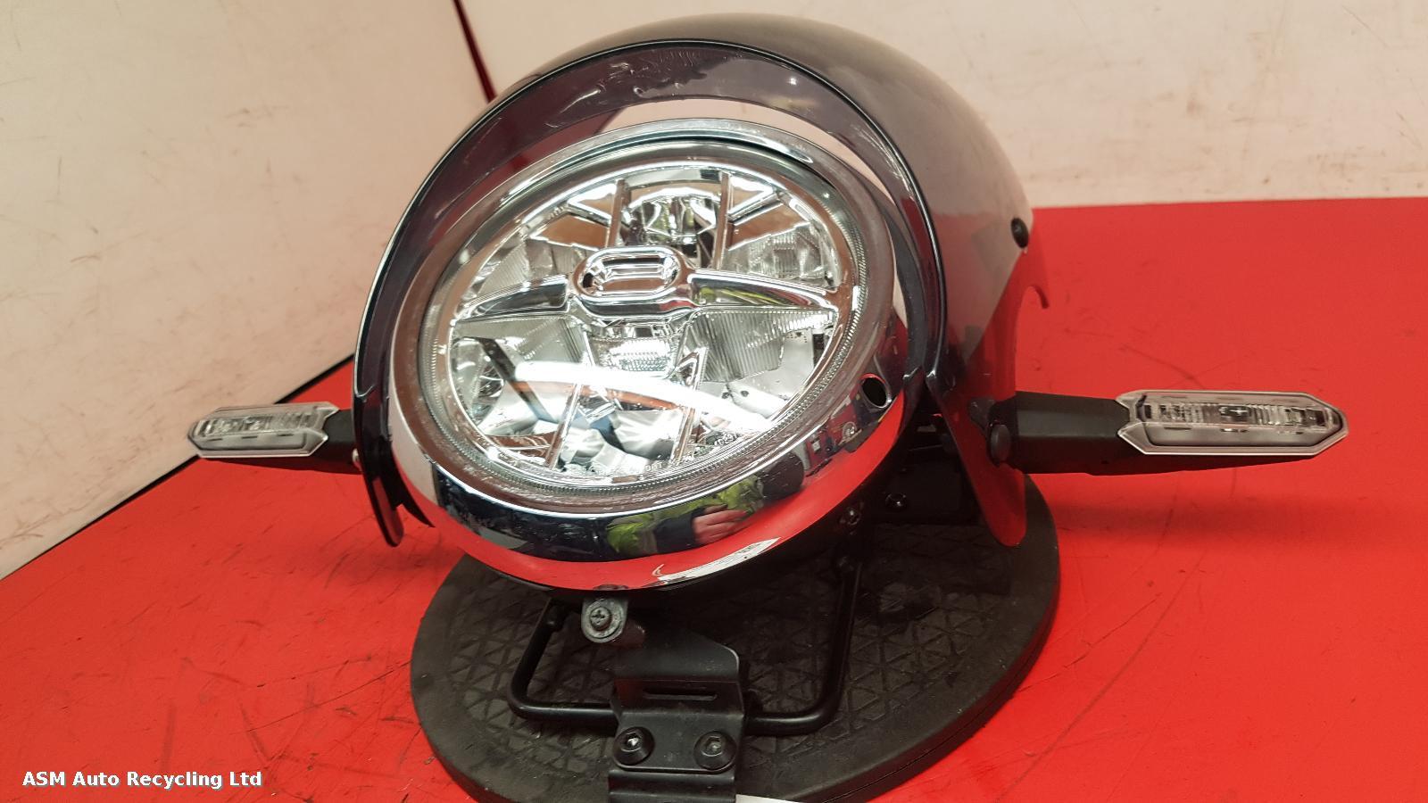 View Auto part Headlamp Kawasaki Z900 Rs 2022