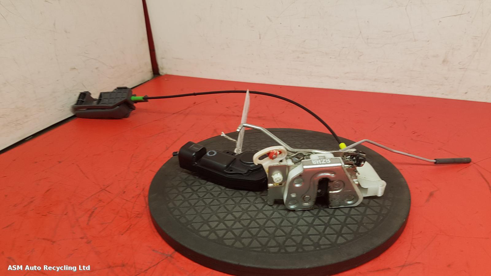 View Auto part Door Lock Assembly Toyota Aygo 2008