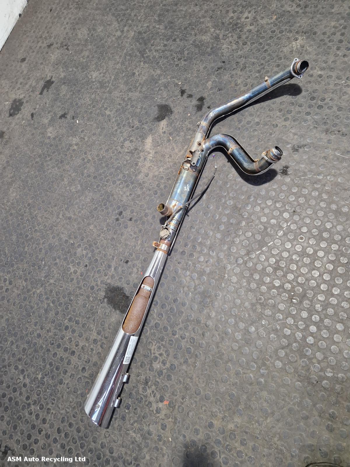 View Auto part Tail Pipe Harley Davidson Road King 2010
