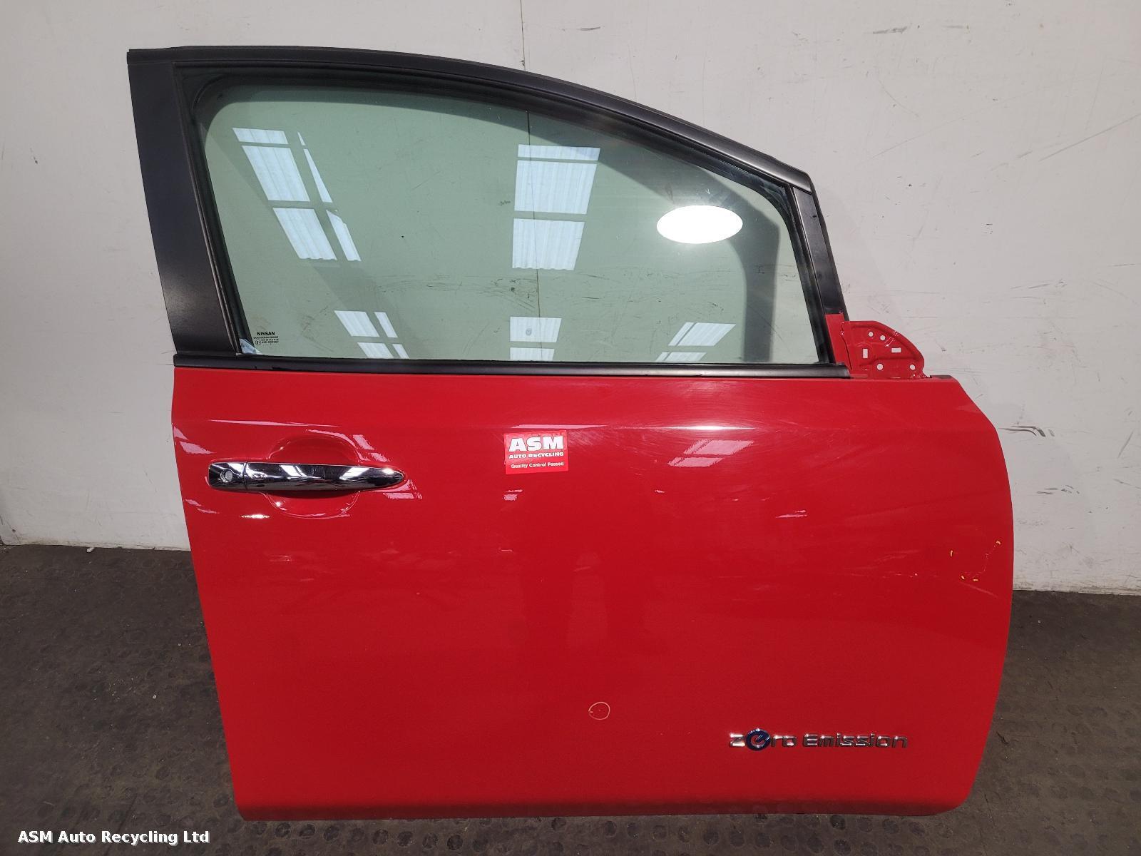 View Auto part R Front Door Nissan Leaf 2017