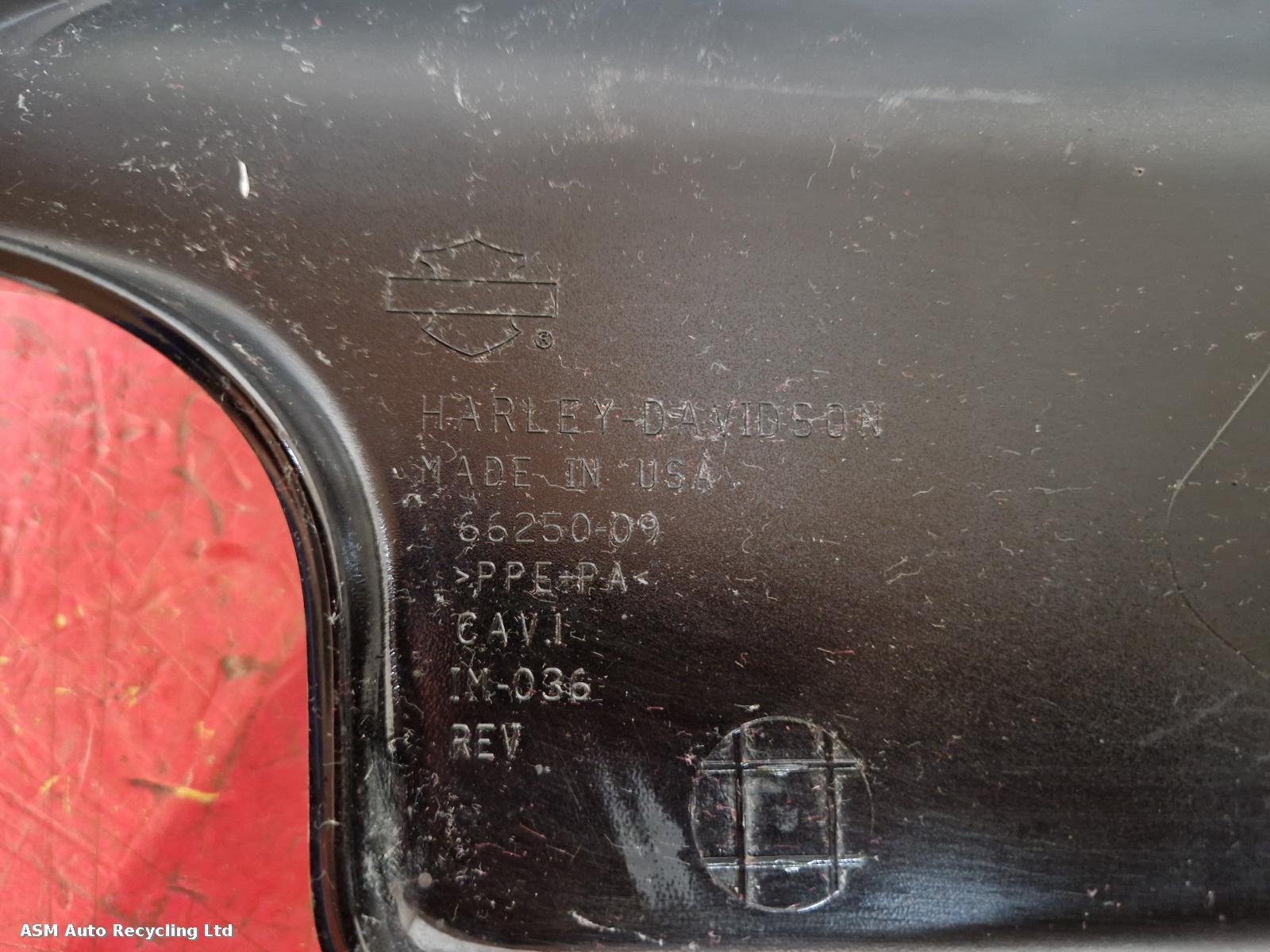 View Auto part Side Panel Left Harley Davidson Road King 2010