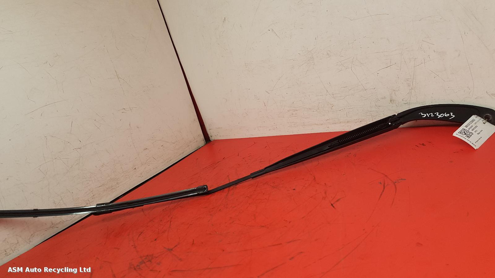 View Auto part Wiper Arm Mercedes Vito 2018
