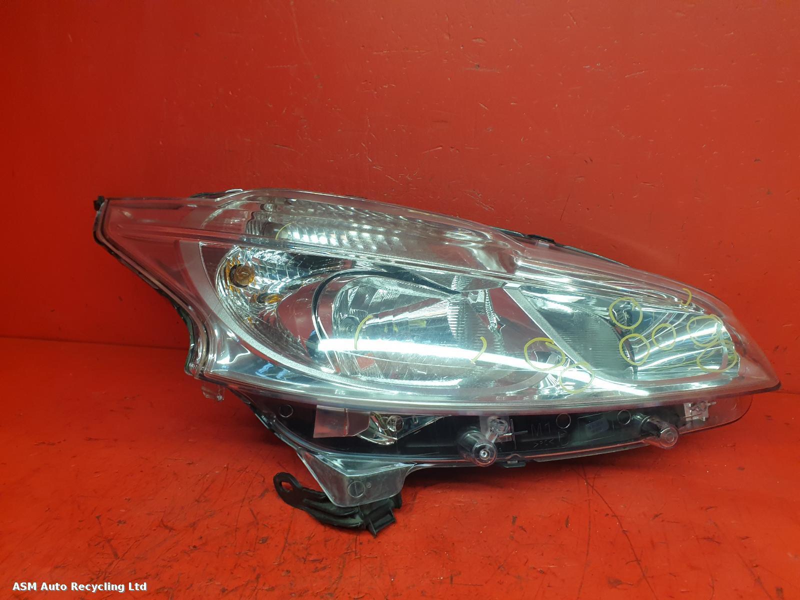 View Auto part R Headlamp Peugeot 208 2014