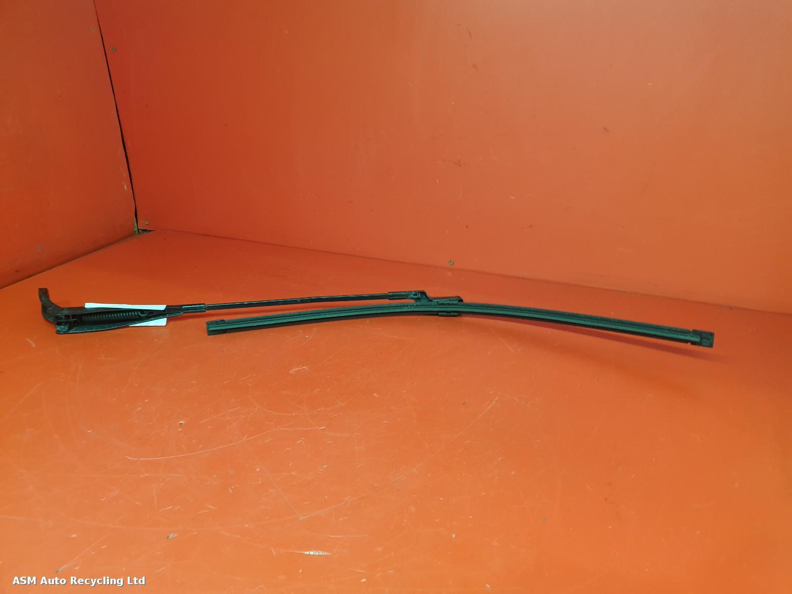 View Auto part Wiper Arm Citroen Berlingo 2011