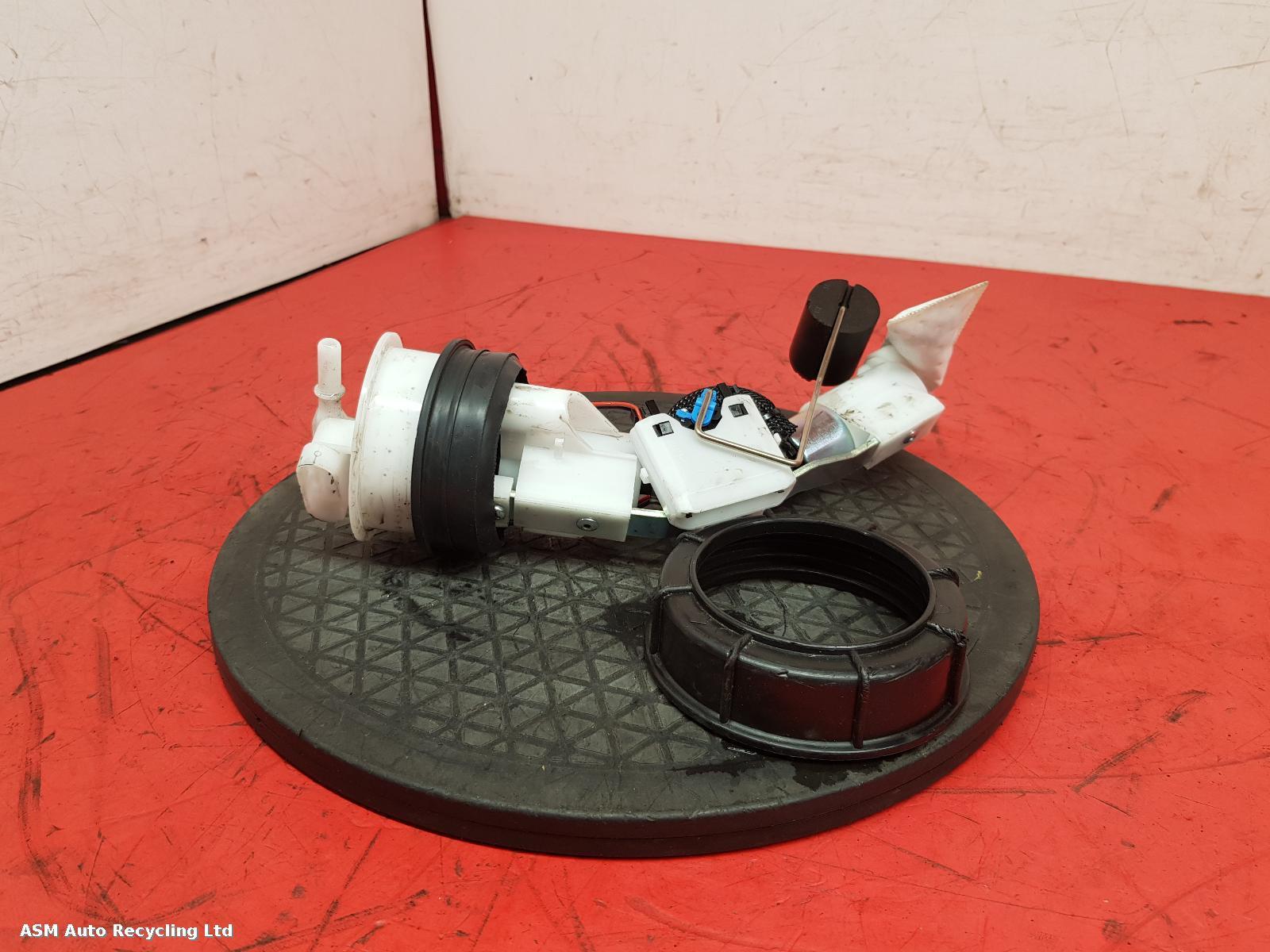 View Auto part Fuel Pump Aprilia Rs125 2023