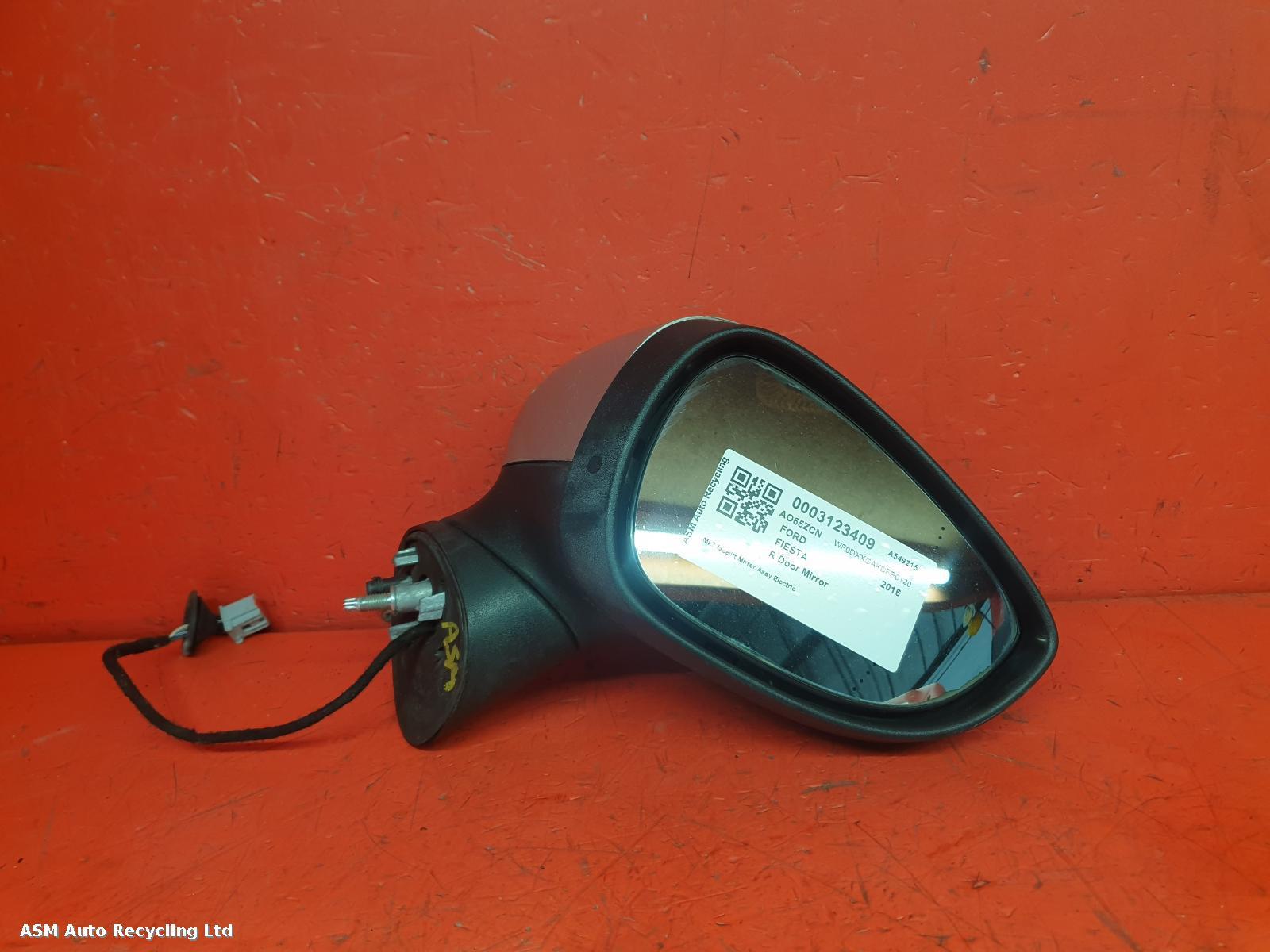 View Auto part R Door Mirror Ford Fiesta 2016