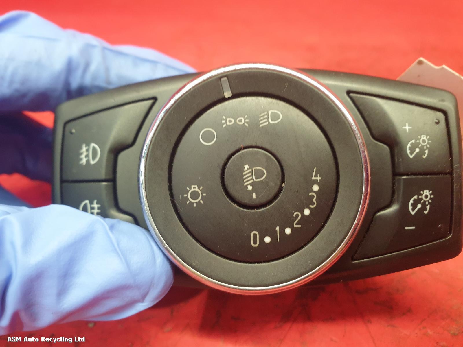 View Auto part Headlight Switch Ford Focus 2012