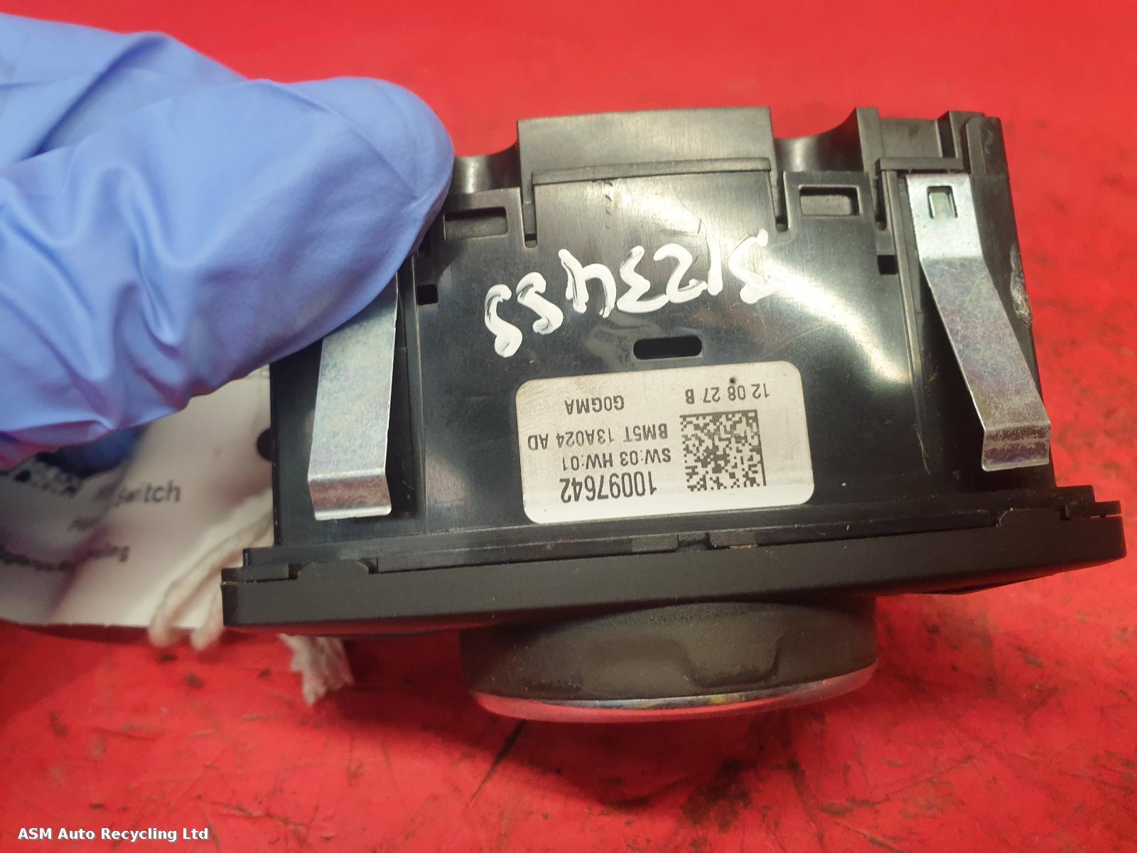 View Auto part Headlight Switch Ford Focus 2012