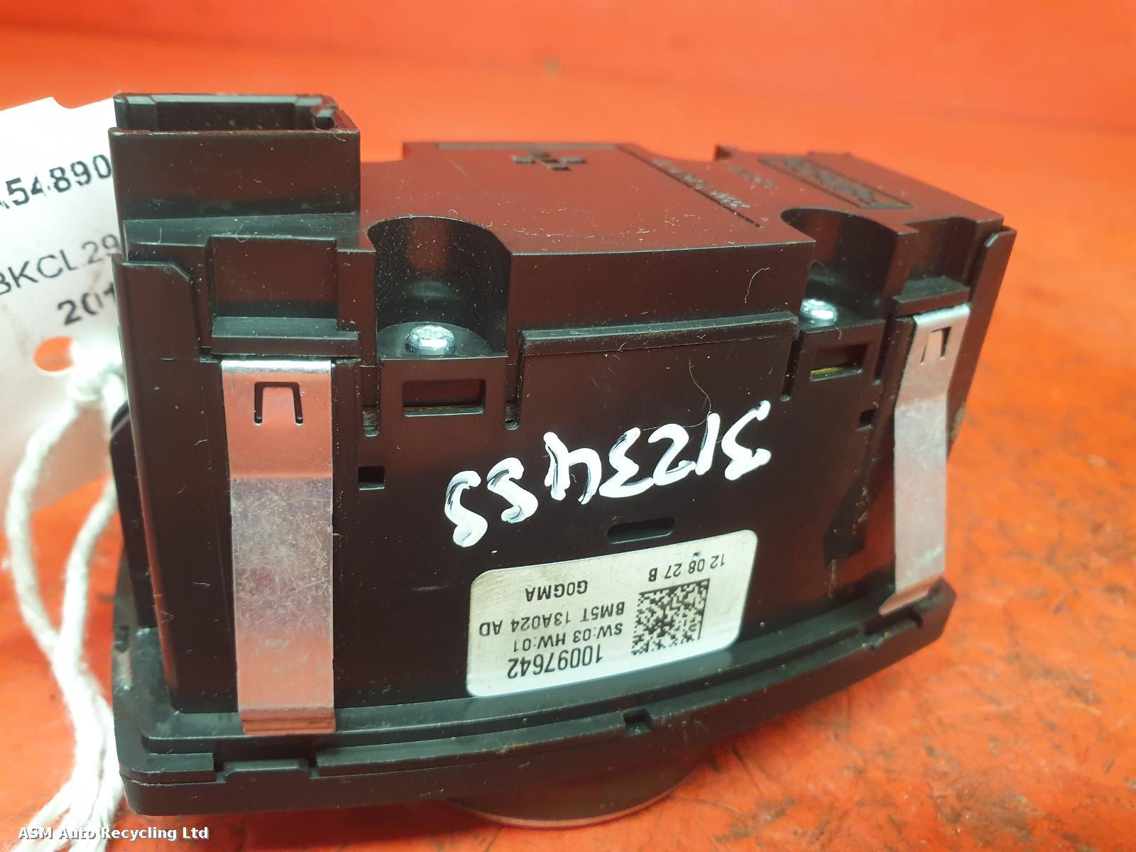 View Auto part Headlight Switch Ford Focus 2012
