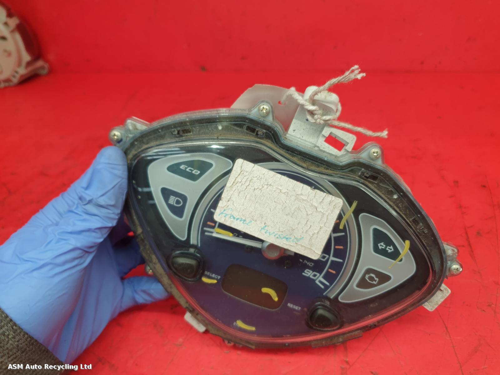 View Auto part Speedometer Yamaha Delight 125	 2019