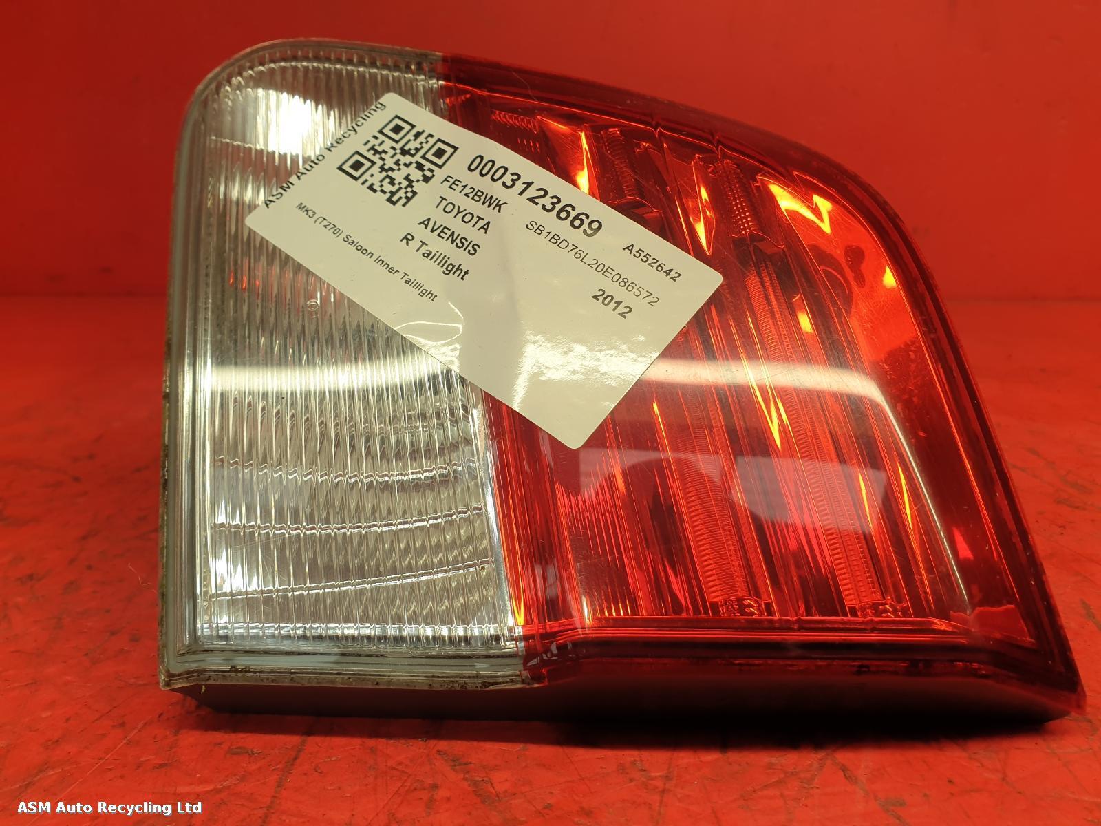 View Auto part R Taillight Toyota Avensis 2012