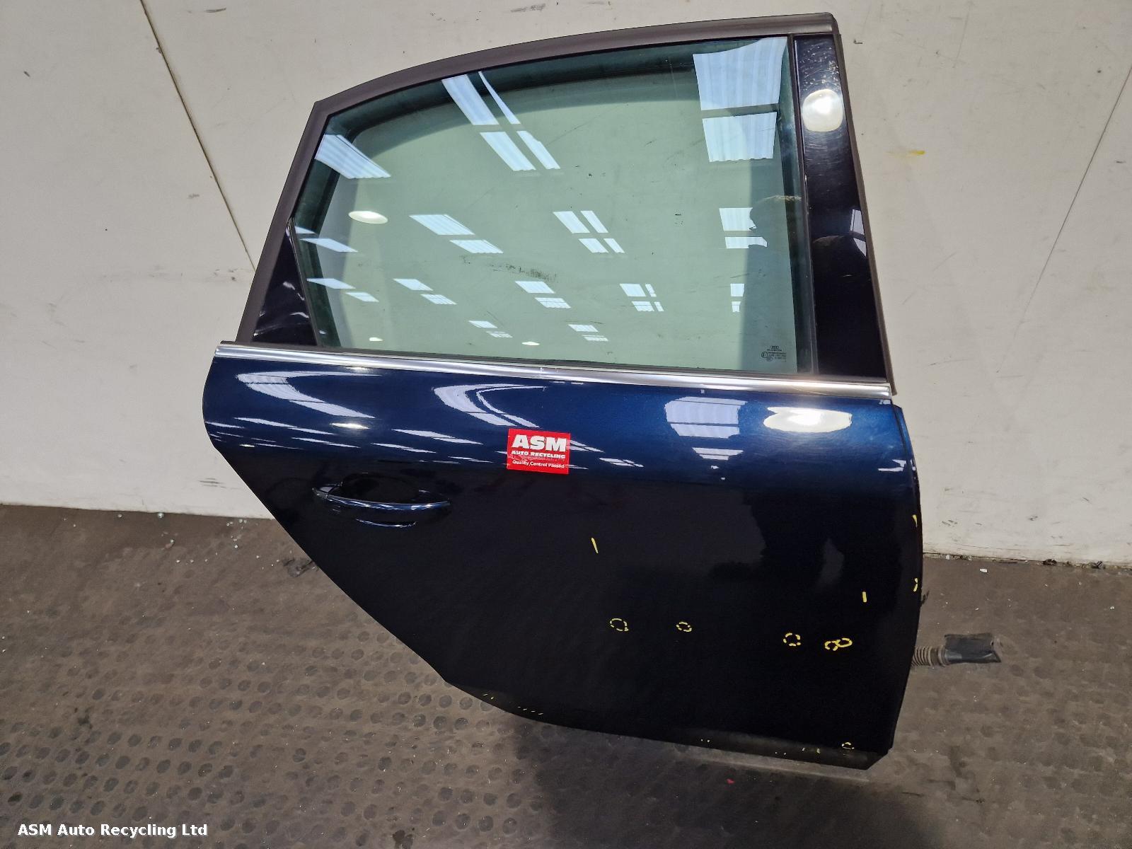 View Auto part R Rear Door Audi A4 2009