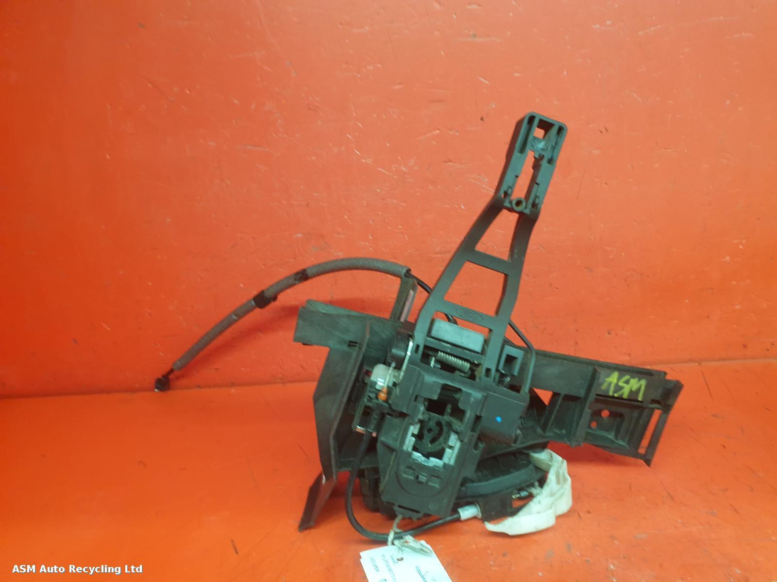 View Auto part Door Lock Assembly Ford Focus 2011