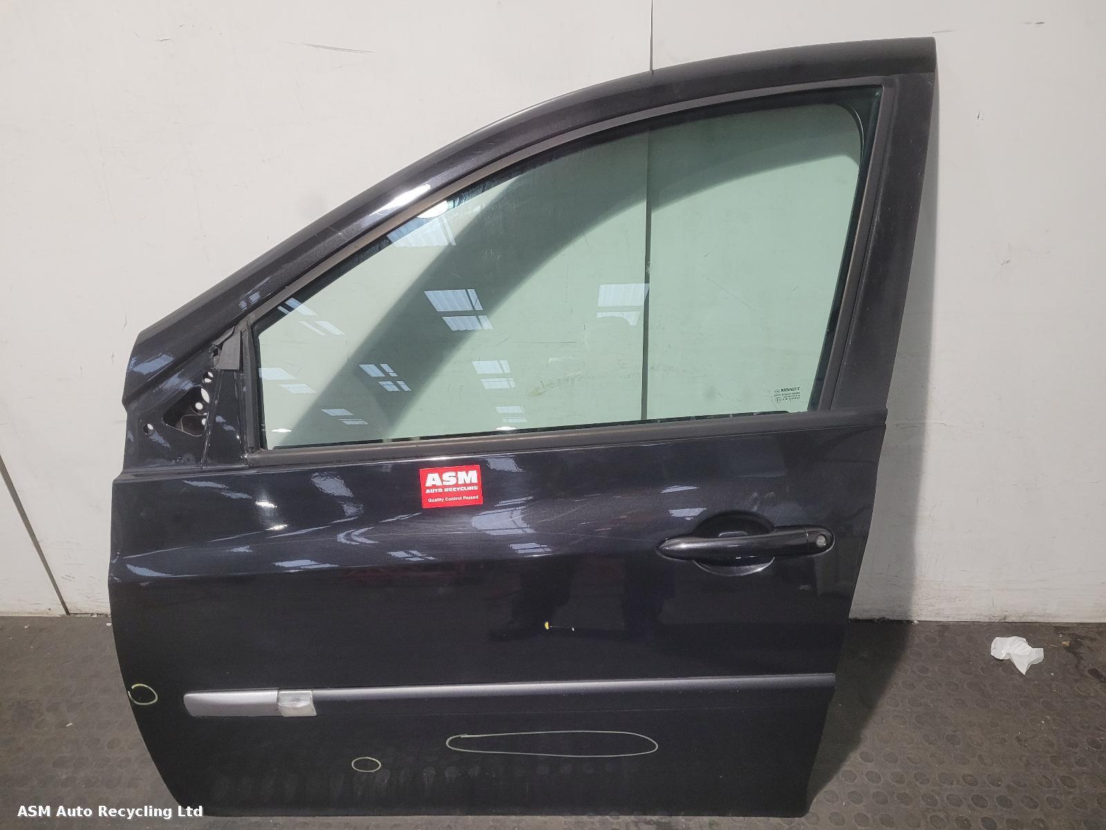 View Auto part L Front Door Renault Clio 2012