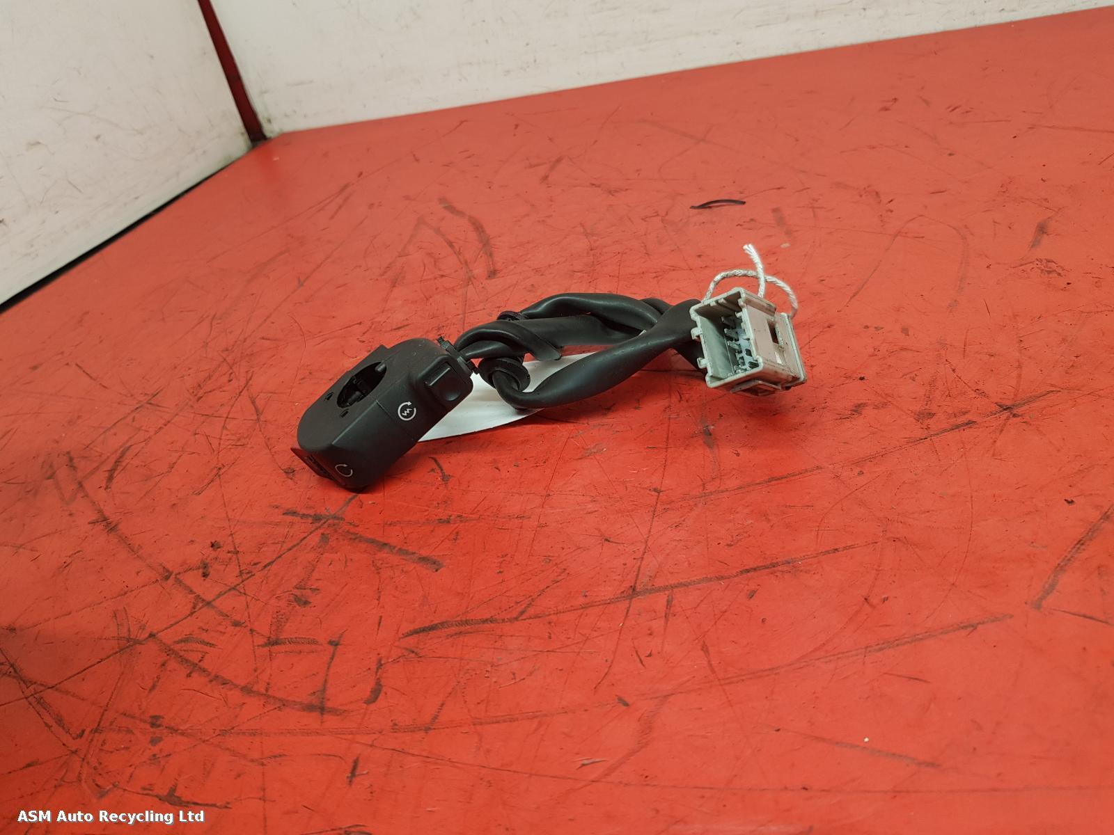 View Auto part LH Switch Gear Honda Cbr 600 Ra-d 2013