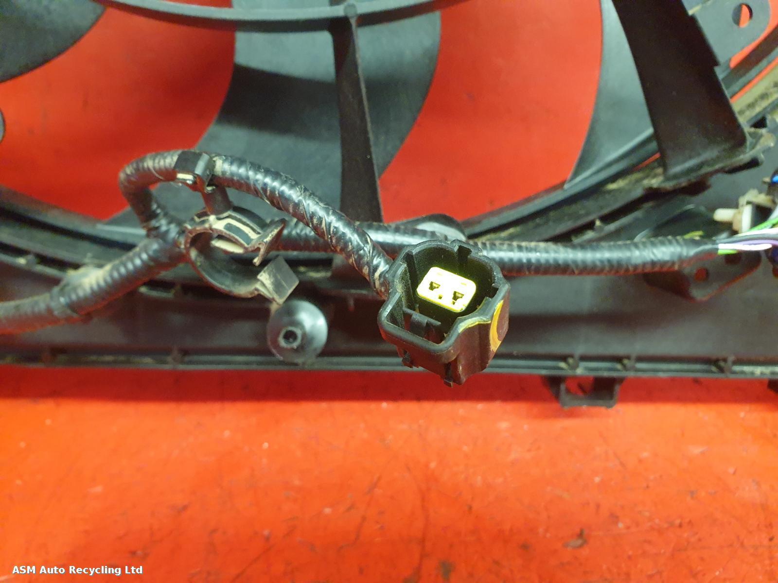 View Auto part Engine Cooling Motor Land Rover Defender 2024
