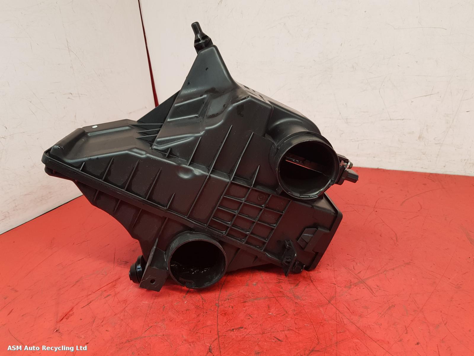 View Auto part Air Cleaner/Box Nissan Note 2006
