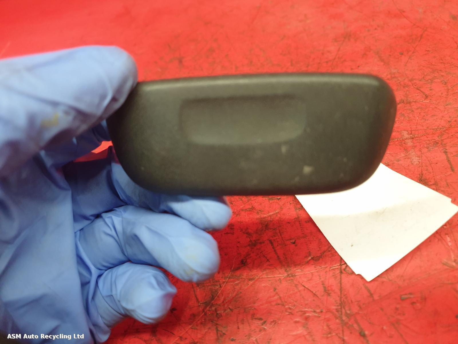 View Auto part Tailgate Handle Peugeot 107 2009