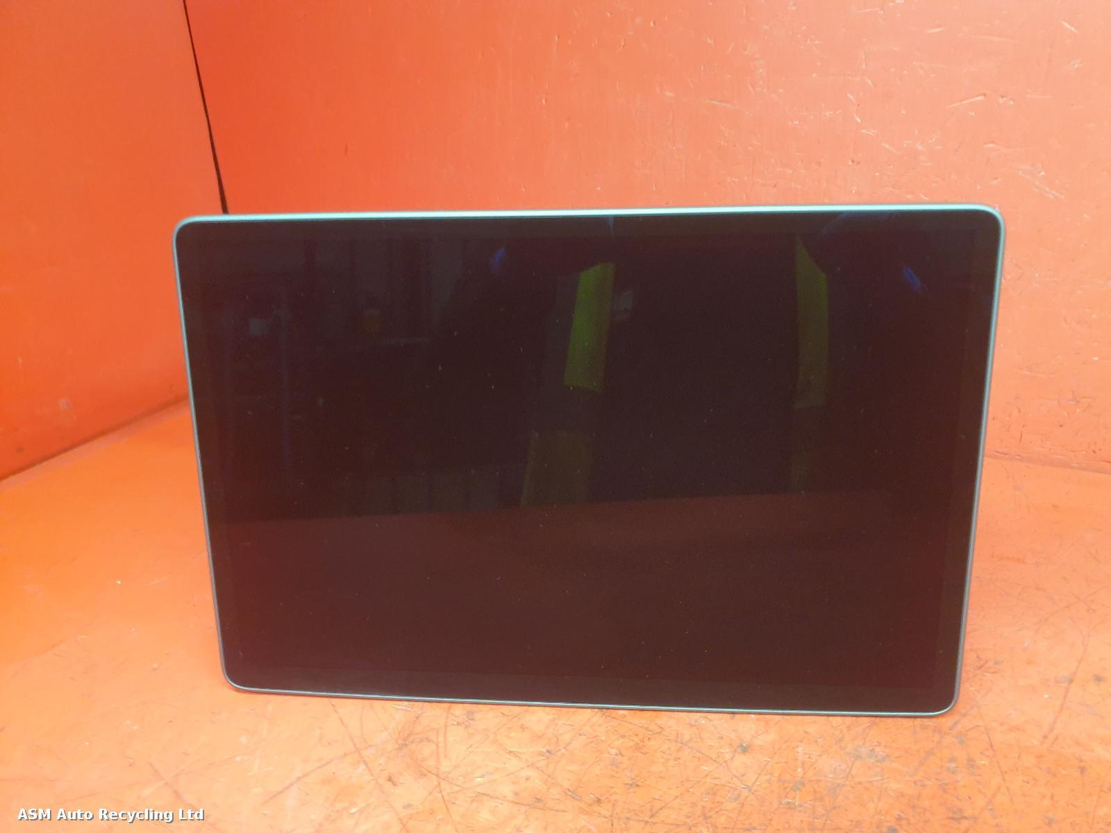 View Auto part Radio Display Tesla Model Y 2023