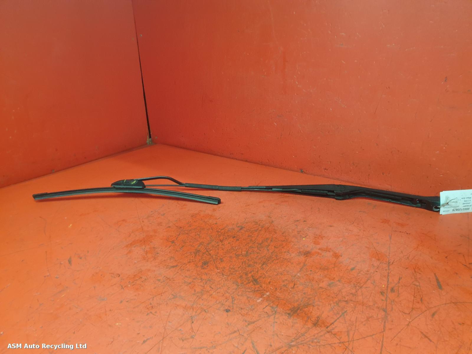 View Auto part Wiper Arm Jaguar S Type 2006