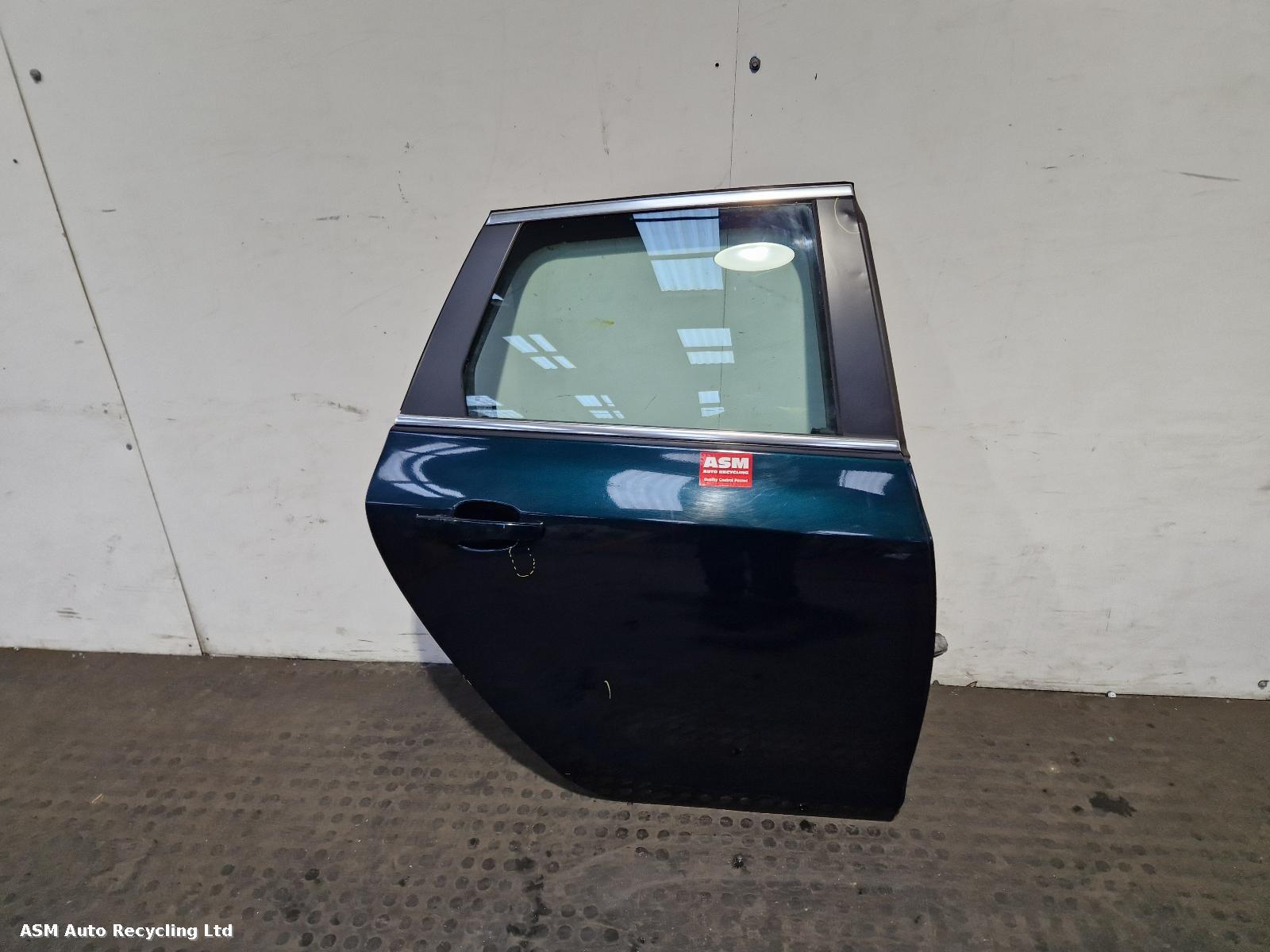 View Auto part R Rear Door Vauxhall Astra 2014