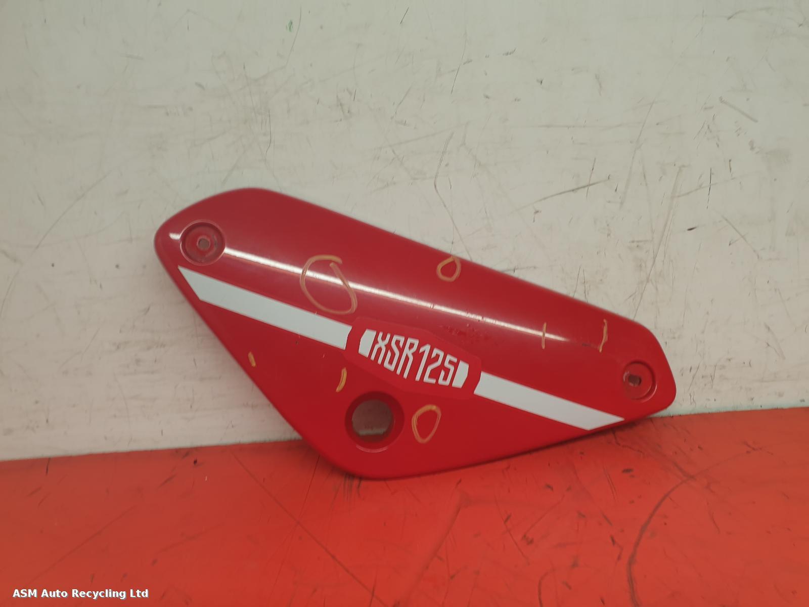 View Auto part Side Panel Left Yamaha Xsr125 2022