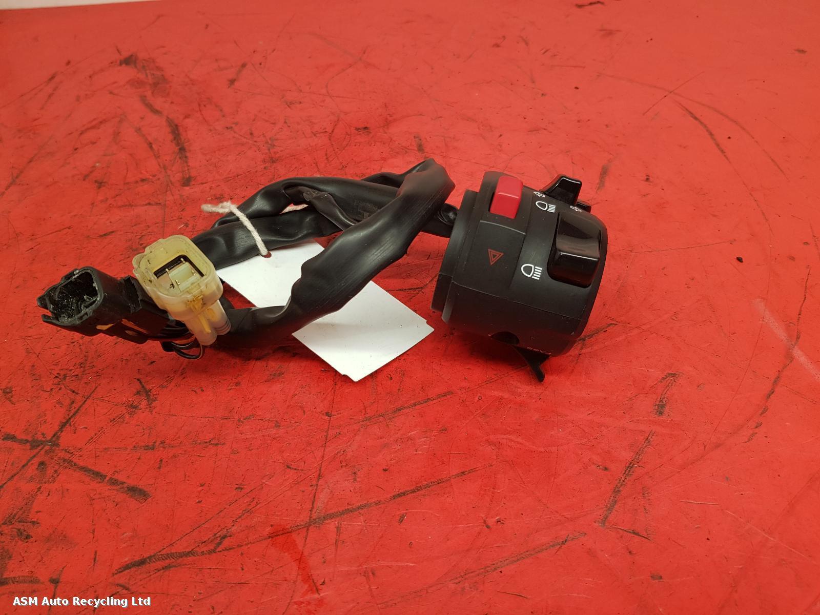 View Auto part LH Switch Gear Kawasaki Zr 900 2018