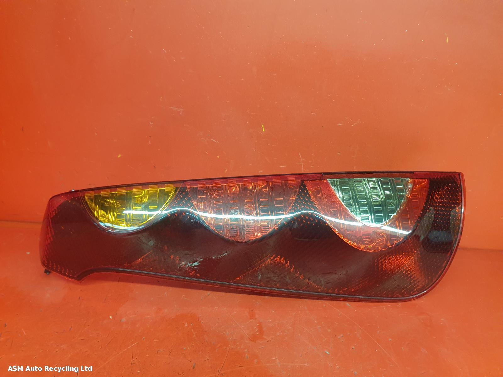 View Auto part L Taillight Nissan Note 2013