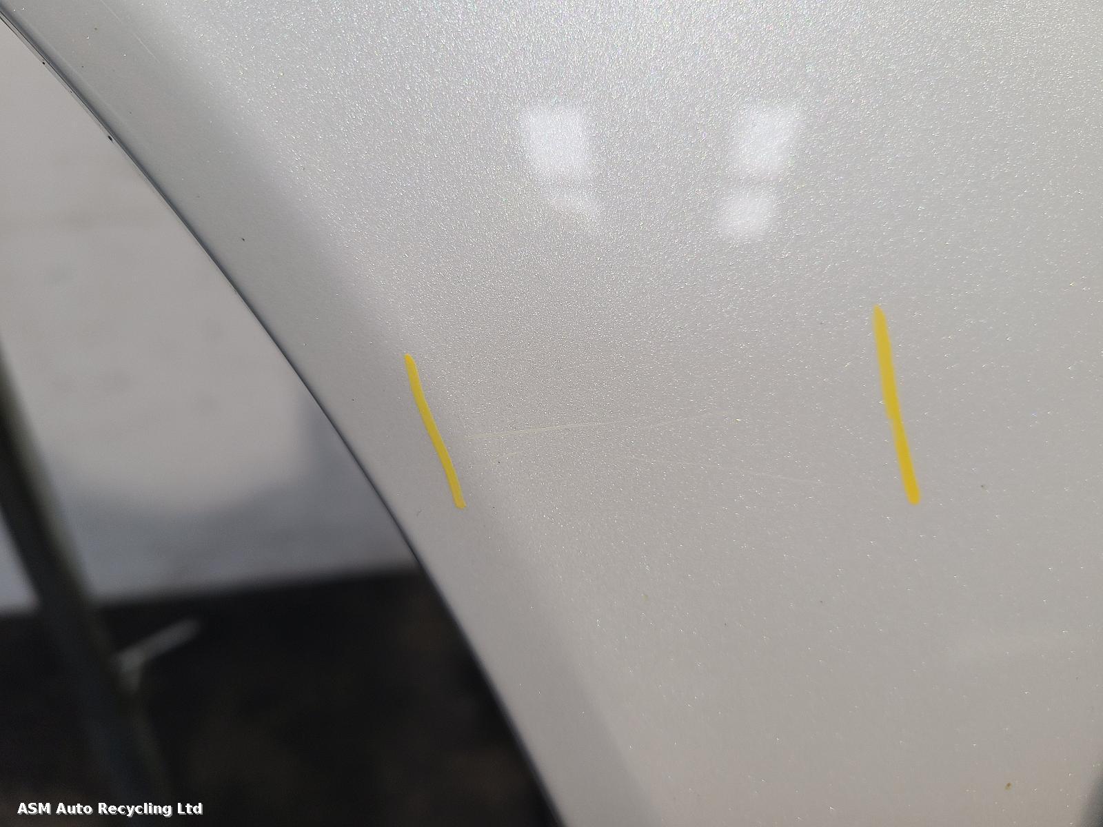 View Auto part L Wing Peugeot 3008 2014
