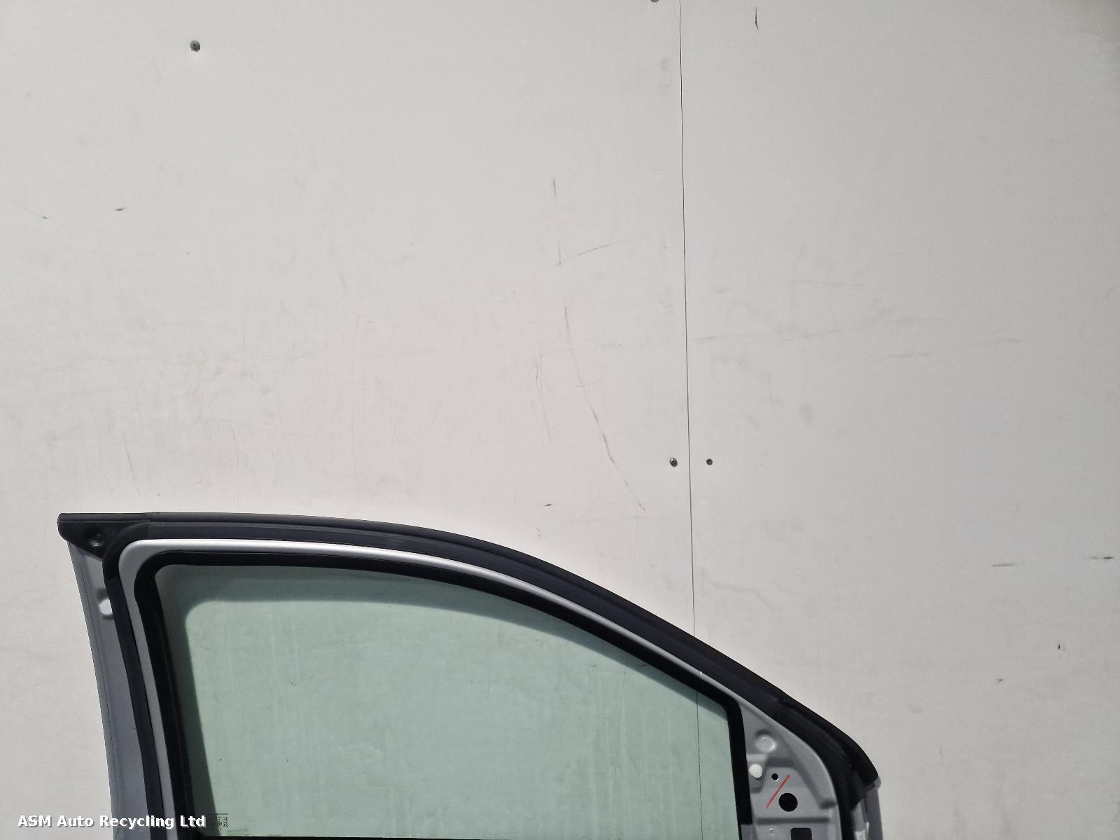 View Auto part L Front Door Isuzu D-max 2017