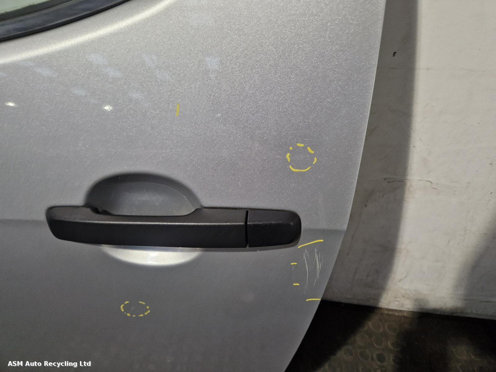 View Auto part L Rear Door Isuzu D-max 2017