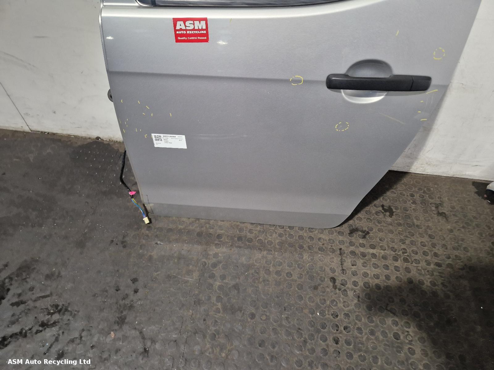 View Auto part L Rear Door Isuzu D-max 2017