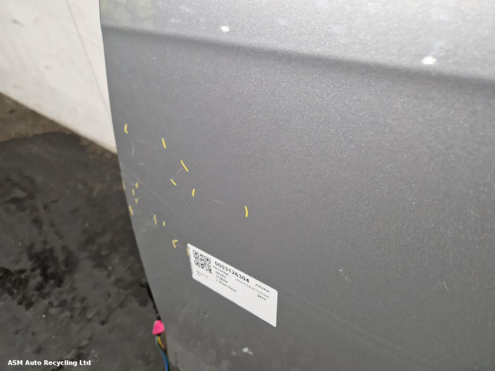 View Auto part L Rear Door Isuzu D-max 2017