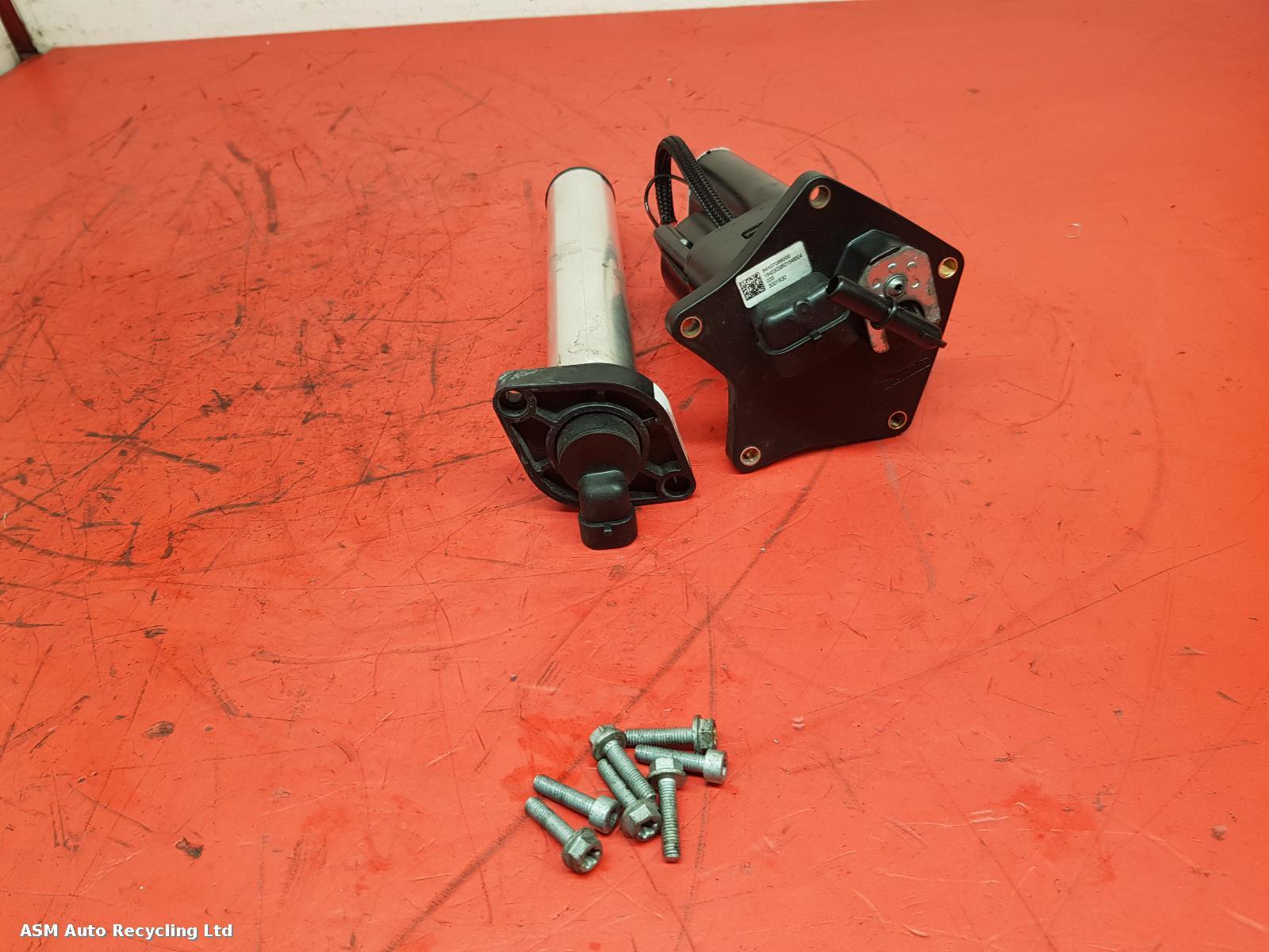 View Auto part Fuel Pump Ktm 790 Duke 2019