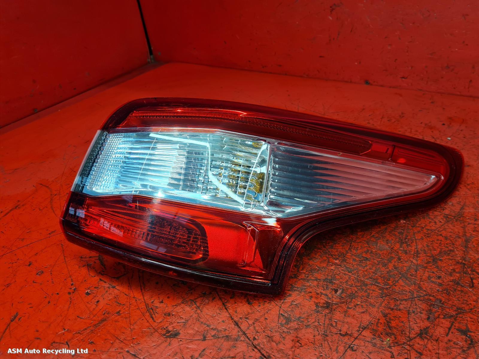 View Auto part R Taillight Nissan Qashqai 2015